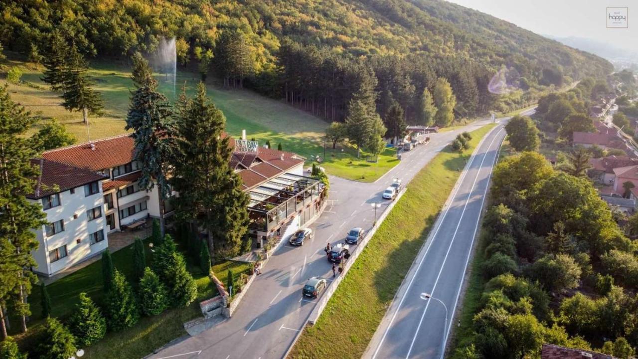 Hotel Happy Dimitrovgrad Eksteriør bilde