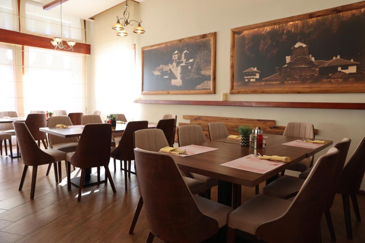 Hotel Happy Dimitrovgrad Eksteriør bilde