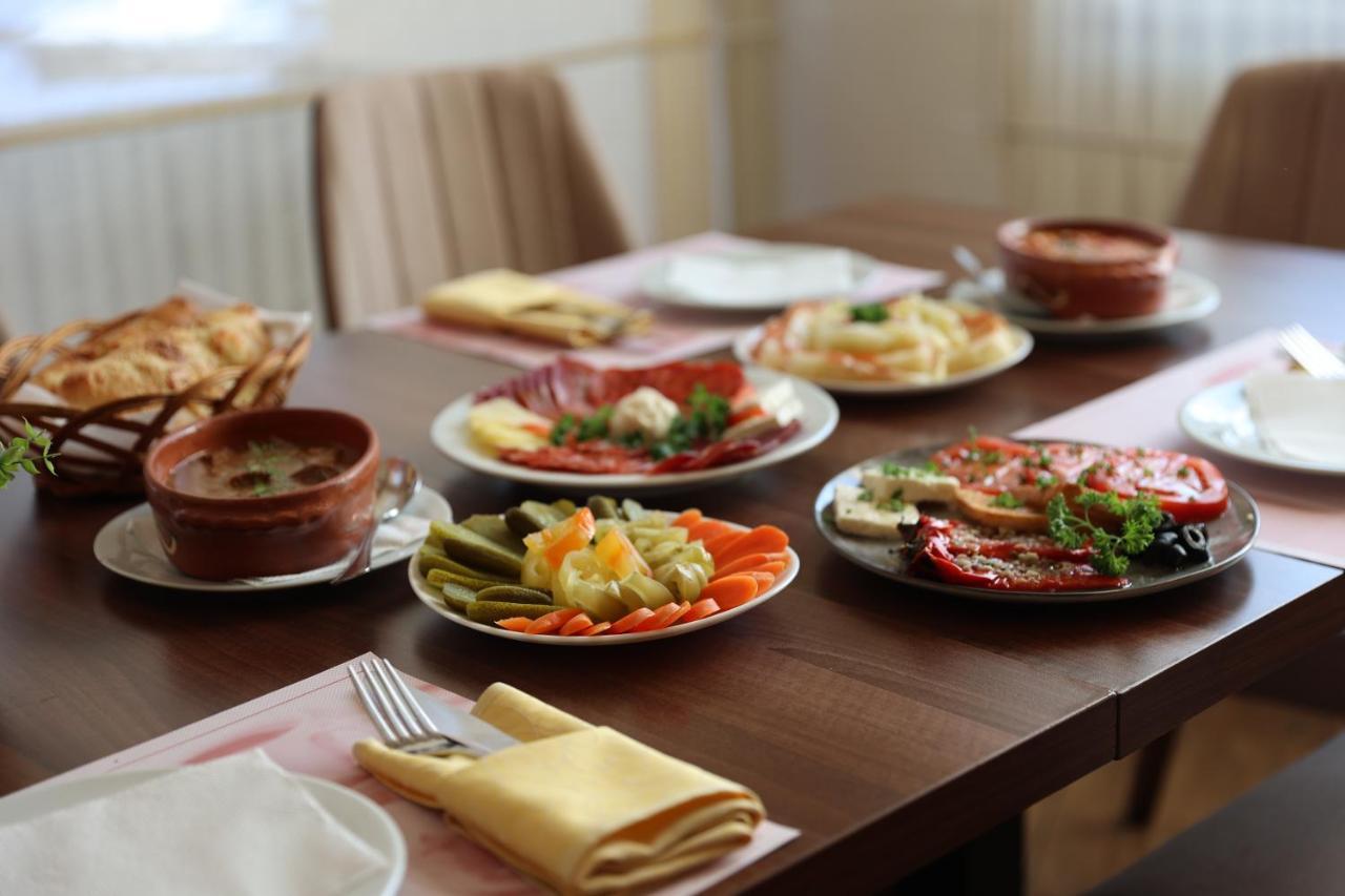 Hotel Happy Dimitrovgrad Eksteriør bilde